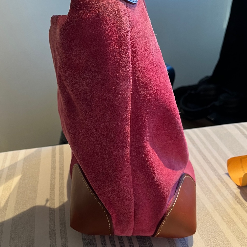 DOONEY & BOURKE PINK SUEDE PURSE - Picture 13 of 16